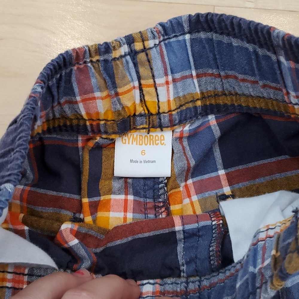Gymboree Shorts - Picture 2 of 2